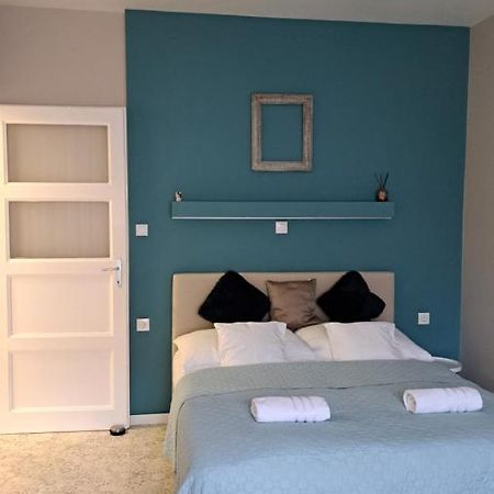 Eper Apartman Szeged Bagian luar foto