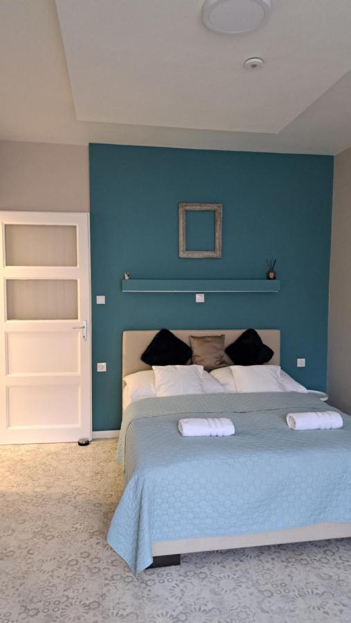 Eper Apartman Szeged Bagian luar foto